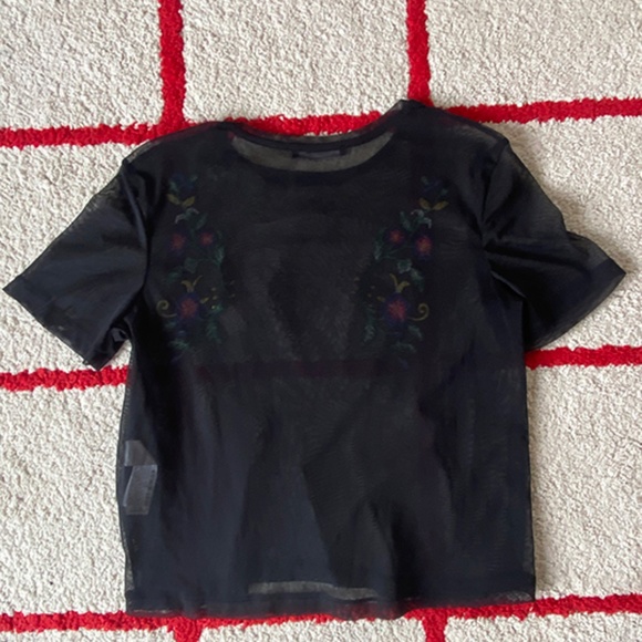 Zara Trafaluc Mesh Flower Embroidered Tee S - Picture 5 of 6